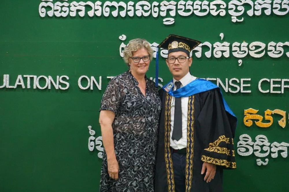 2017-11 Graduation ceremony; Drs Woodhouse and Phan